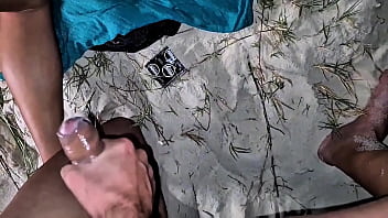 Gang bang amador ao ar livre so anal