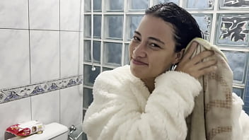 A novinha da minha sobrinha ficou peladinha no banho pra levar muita rola no cuzinho ela adora anal A novinha da minha sobrinha ficou peladinha no banho pra levar muita rola no cuzinho ela adora anal