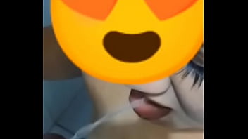 Fui submissa para meu primeiro comedor quis mostrar que eu era boazinha tomei a mijada dele