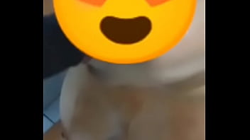 Fui submissa para meu primeiro comedor quis mostrar que eu era boazinha tomei a mijada dele