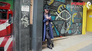 Loirinha ninfeta fode gostoso com o amante pauzudo