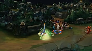 Hombre con orejas de furro se folla a 5 personas