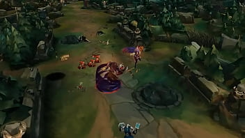 Hombre con orejas de furro se folla a 5 personas