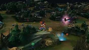 Hombre con orejas de furro se folla a 5 personas