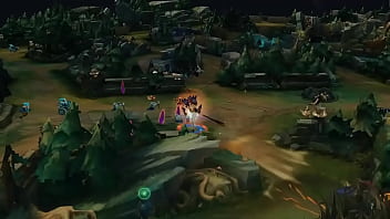 Hombre con orejas de furro se folla a 5 personas