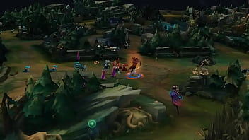 Hombre con orejas de furro se folla a 5 personas