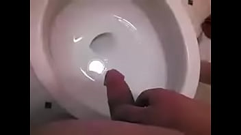 Shaved dick peeing