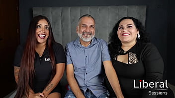 Pareja realiza su primer intercambio real