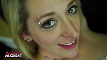 Jennifer & meredith kiss before they take turns to suck dick