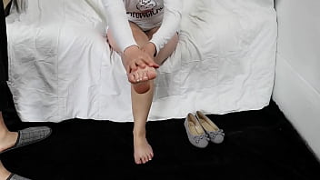 Primer sexo anal con hermanastro