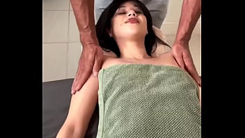 Reclaim your calm reconnect with your heart a soothing chest massage melts stress and awakens your inner power