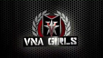 In the kitchen milf sara jay works on her pink glass dildo & big tits