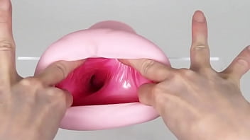 2層＋イボの高刺激！長めのボディで奥までガン突き！