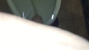 Im back with a peeing video can you also sub to me please