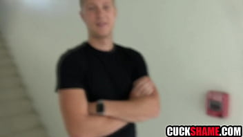 Horny wife cucking hubby on vacation