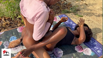 I gave my girlfriend a quickie around the bush