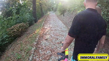 Super soakers easter tradition seduces huge ass hottie alexis crystal – immoral family 4k