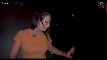 Mais um dia eu sendo puta de corno no gloryhole completo no red3