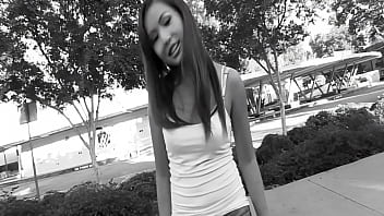 Tia tanaka and isabella dior love threesomes