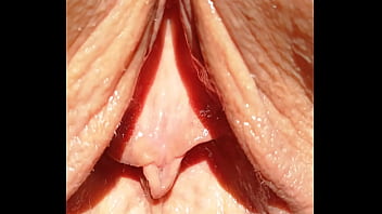 Huge wet meaty cunt flaps