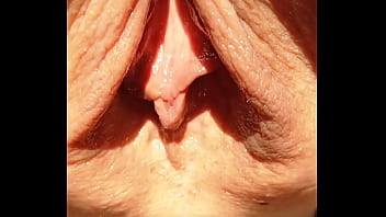 Huge wet meaty cunt flaps