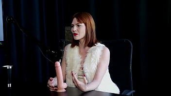 O uber bateu uma punheta para ela fez um squirting bom apresenta o papo de pijama e o atendimento que faz reh queen sheer red