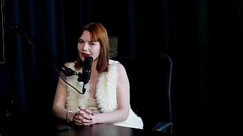 O uber bateu uma punheta para ela fez um squirting bom apresenta o papo de pijama e o atendimento que faz reh queen sheer red