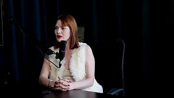 O uber bateu uma punheta para ela fez um squirting bom apresenta o papo de pijama e o atendimento que faz reh queen sheer red