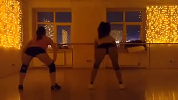 Try ⤵ twerkout by dirtytwerking nylons milfs 216313