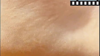 Le ofresco dinero a esta enmascarada para que me deje follarle el culo