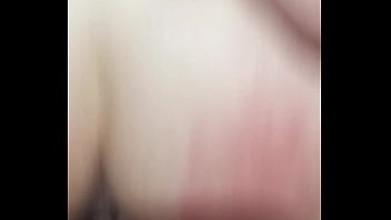 La tanga a un ladito nalgadas sexo casero latino