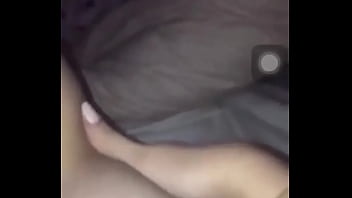 Colegiala bien rica masturbandose