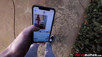 Horny mature housewfe lures her boy with spicy videos to his phone