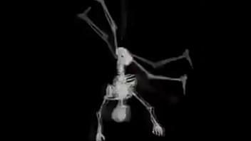 Esqueleto corno manso