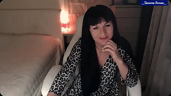 Tamarra roman sexy leopard striptease & pussy vibin' funtime