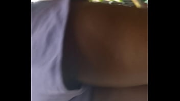 Safada Inteada No Mercado De Shortinho thumbnail