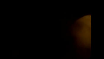 Nise no banheiro com amigo