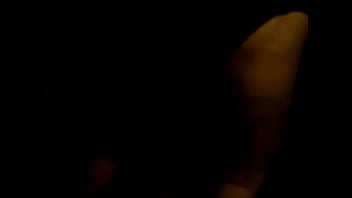 Nise no banheiro com amigo