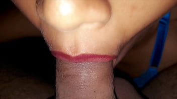 Chupada de verga muy rica de latina con labios mamadores ella es susy una adicta ala verga