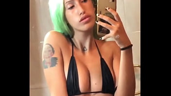 Caliente perra te pondra la verga dura