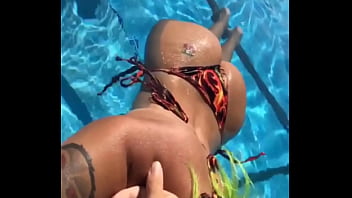 Caliente perra te pondra la verga dura