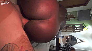 Brigou com o namorado corno e veio direto da faculdade pra sentar em outra pica que puta safada