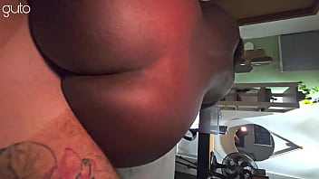 Brigou com o namorado corno e veio direto da faculdade pra sentar em outra pica que puta safada