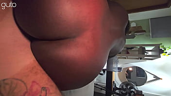 Brigou com o namorado corno e veio direto da faculdade pra sentar em outra pica que puta safada