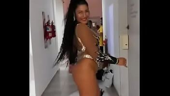 Hermosa experiencia amo bailar el carnaval en mi