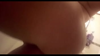 Naomisinss playing with wet pussy