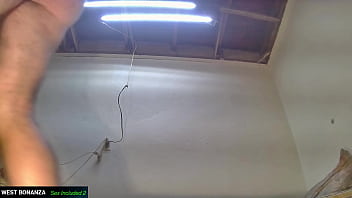 Quick suck & fuck filling her pussy with hot cum