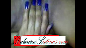 Dandome solita y gimiendo de lo mas rico