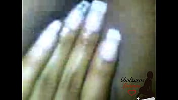 Dandome solita y gimiendo de lo mas rico