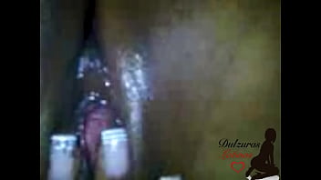 Dandome solita y gimiendo de lo mas rico